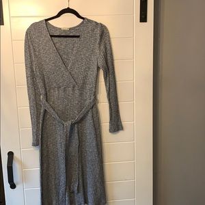 Navy/white midi maternity dress with tie belt